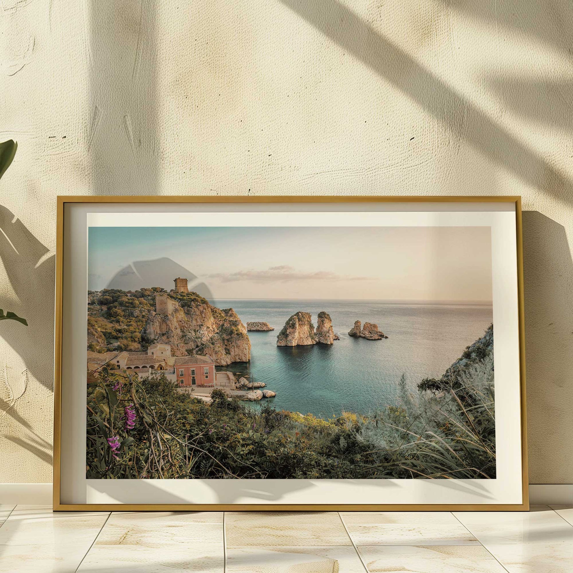 [LIFESTYLE], Picture of art in a room