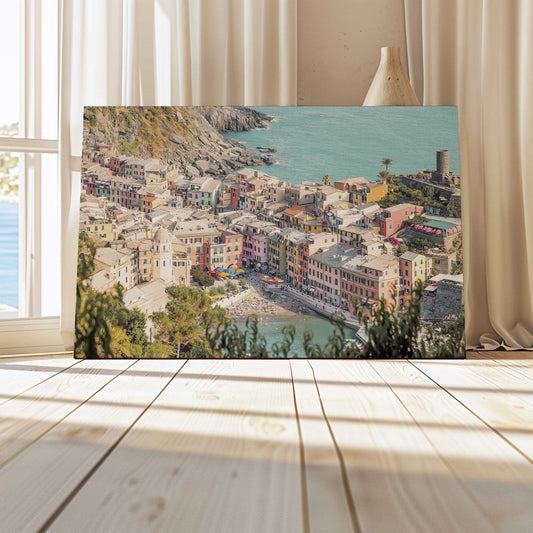 [LIFESTYLE], Picture of art in a room