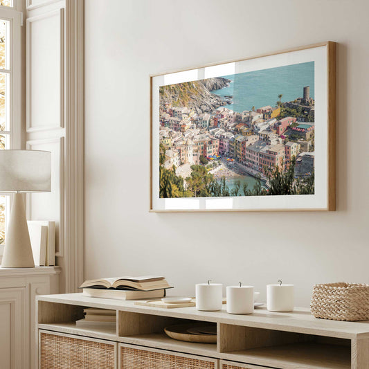 [LIFESTYLE], Picture of art in a room