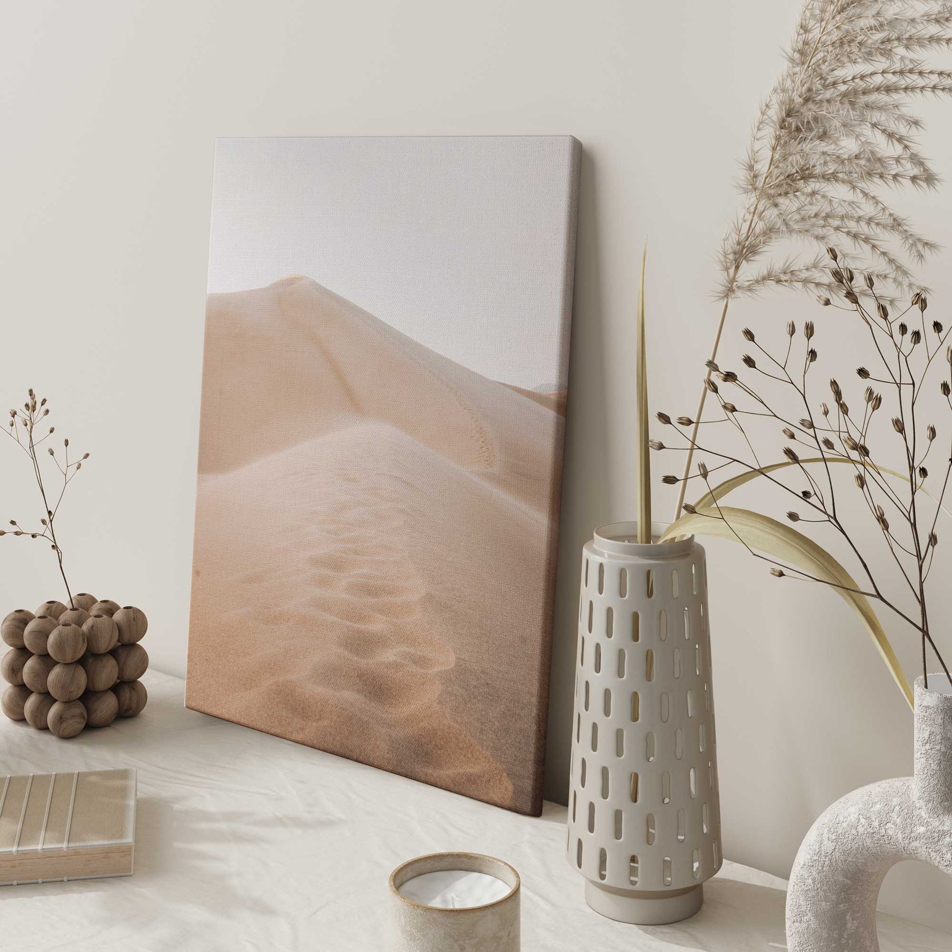 [LIFESTYLE], Picture of art in a room