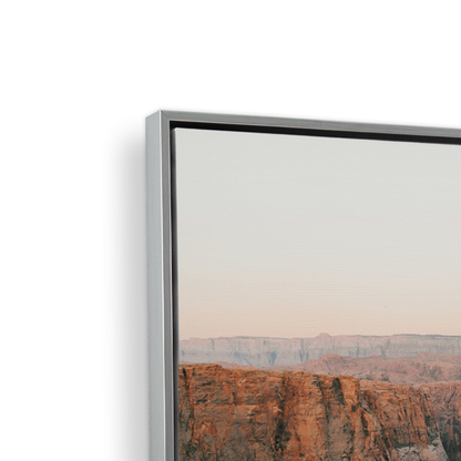 [color:Polished Chrome], Picture of the corner of the frame