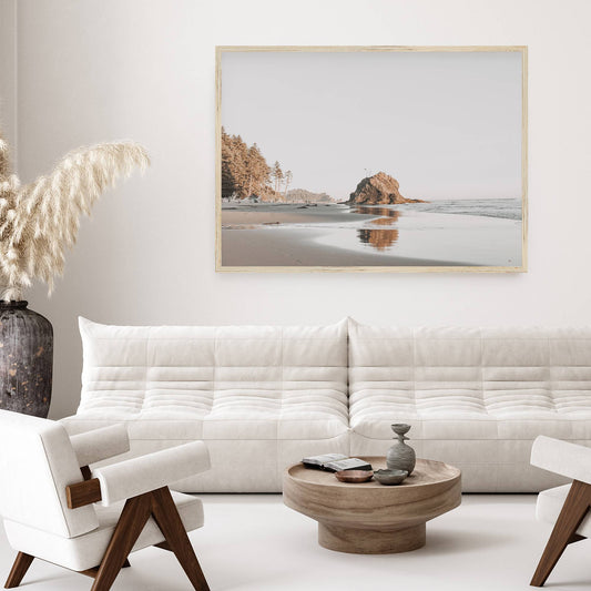 [LIFESTYLE], Picture of art in a room